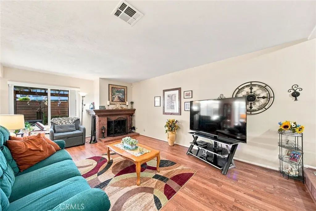 20109 Brenda Court, Lakewood