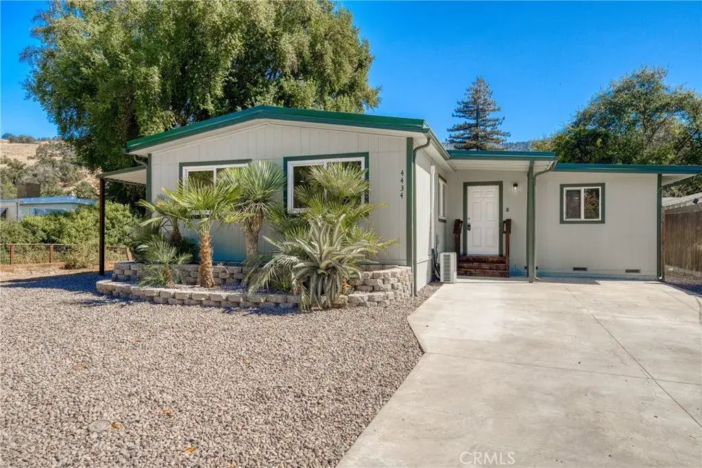 4434 Bush, Lucerne