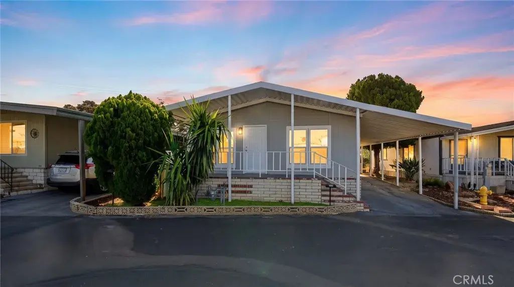 3530 Damien 141, La Verne