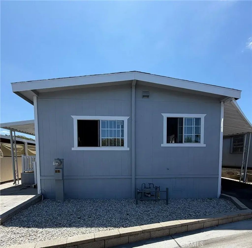 214 S Royal Ln 151, Santa Ana