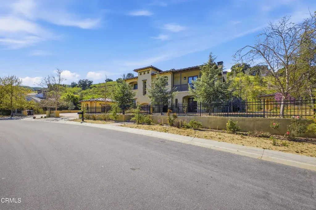 27417 Park Vista Road, Agoura Hills