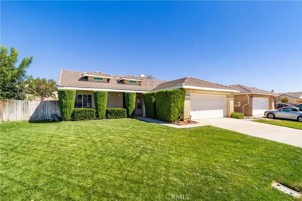 3649 Garnet, Rosamond