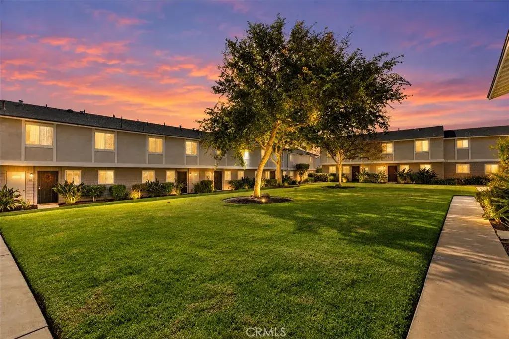 2112 E Vista 20, Vista