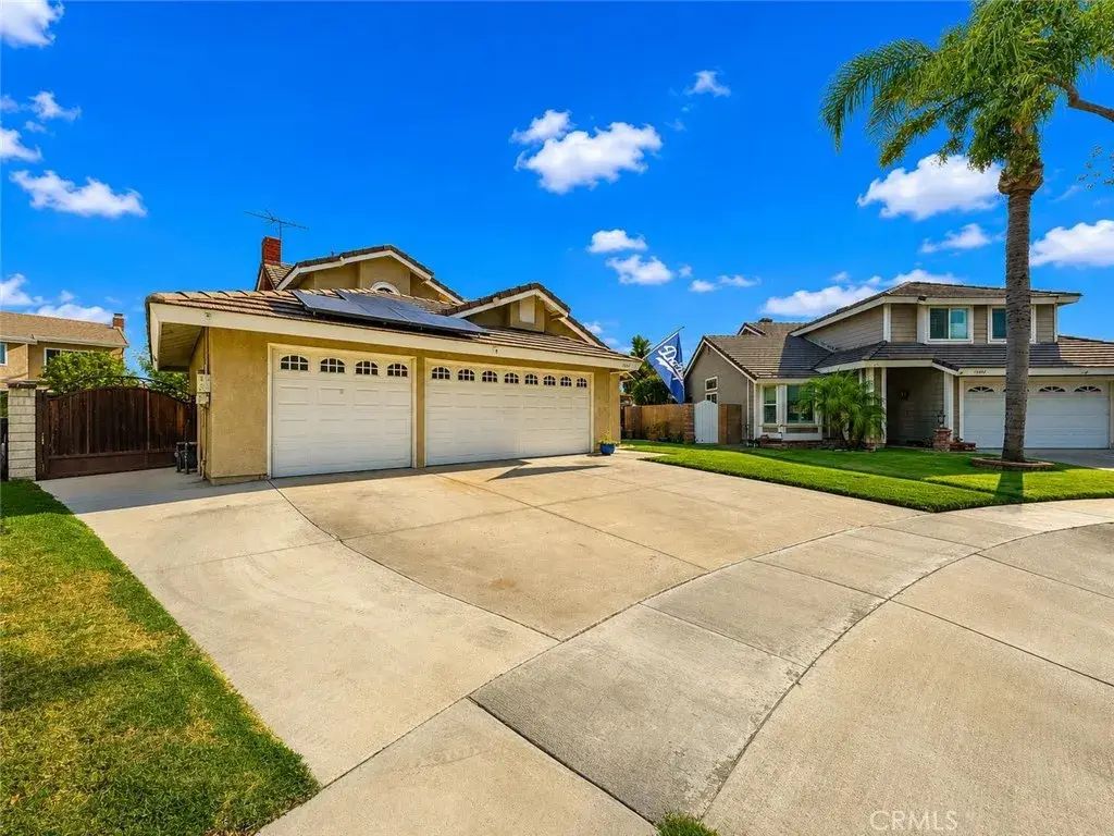 13842 Dartmouth Court, Chino