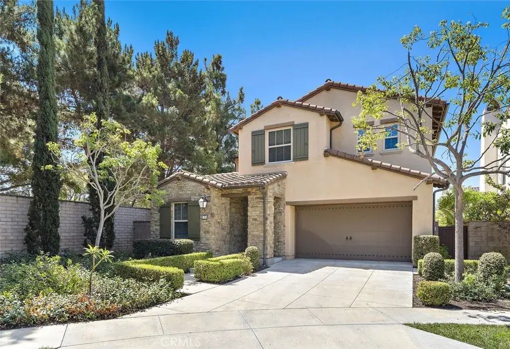 30 Tall Cedars, Irvine