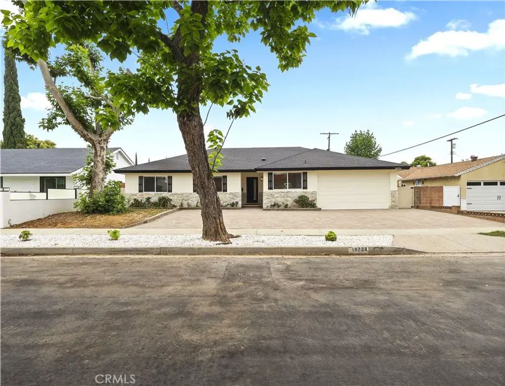 18724 Frankfort Street, Northridge