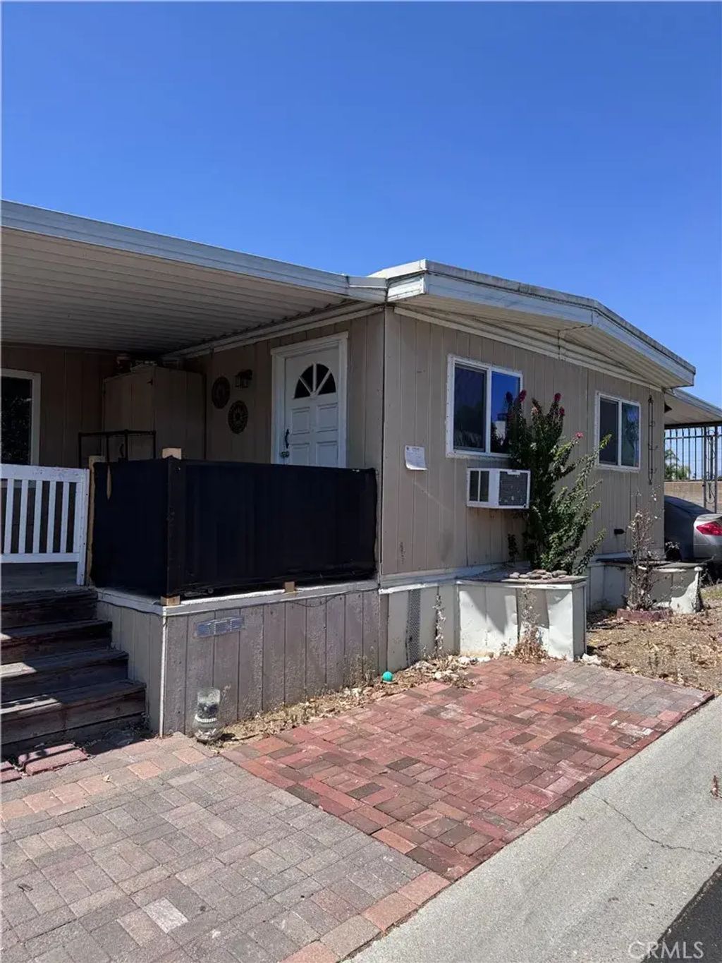 1025 Riverside 54, Rialto