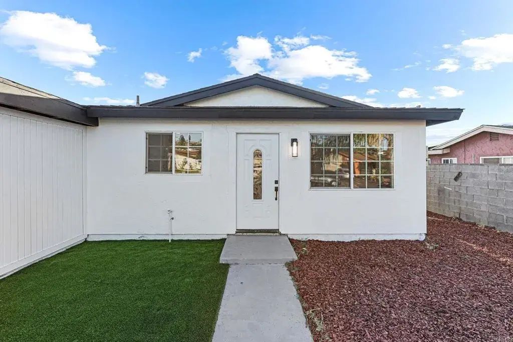 1380 Piedra St Street, 