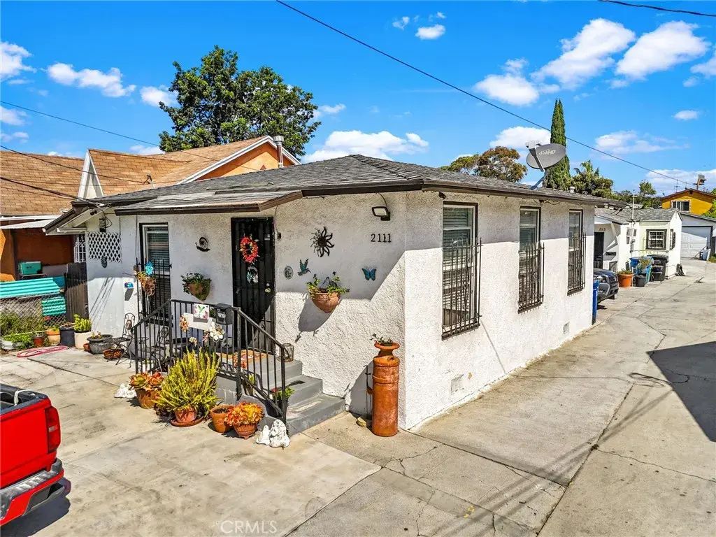 2111 E 118th Street, Los Angeles