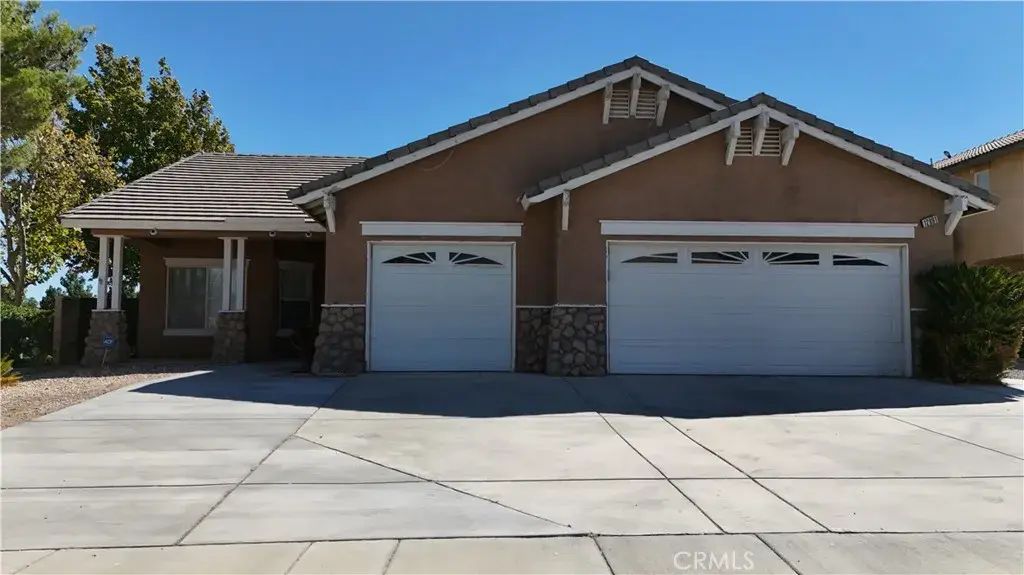 12891 Pueblo, Victorville
