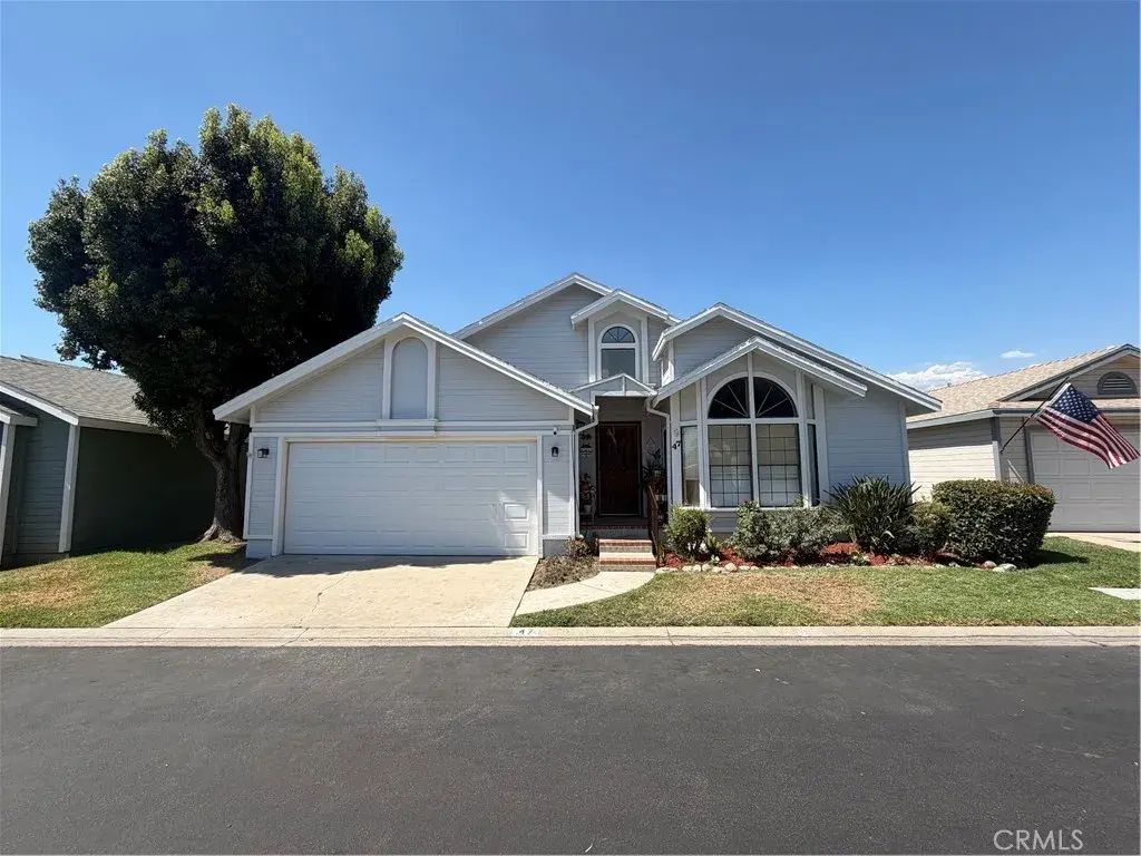 140 W Pioneer Ave 47, Redlands