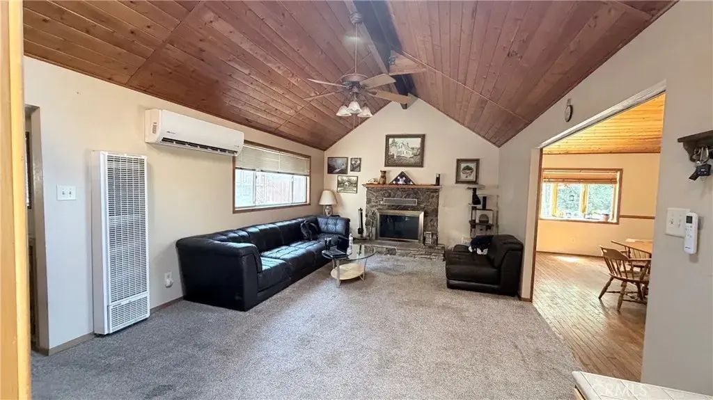635 Acacia Dr, Crestline