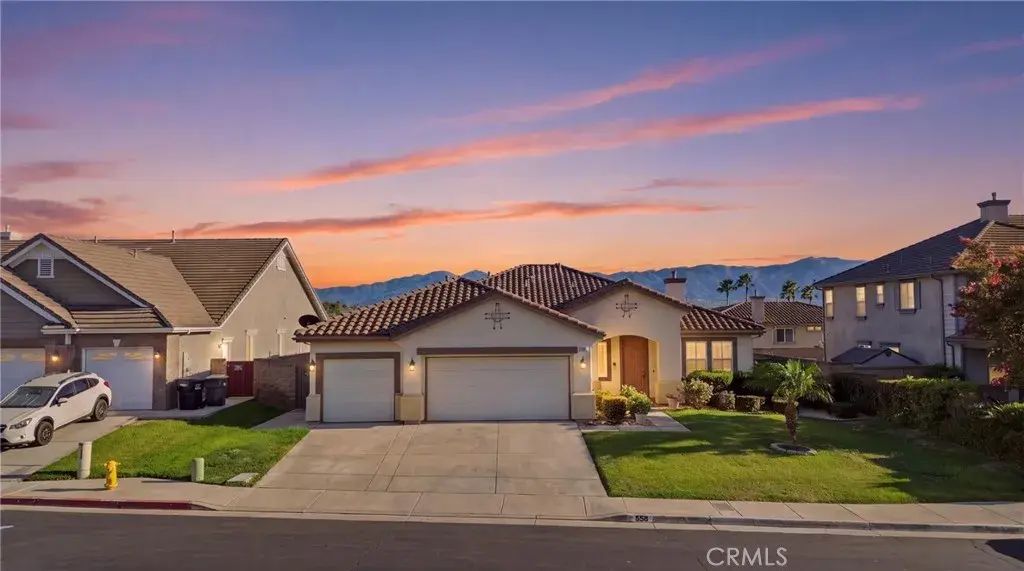 558 Calderone, Corona