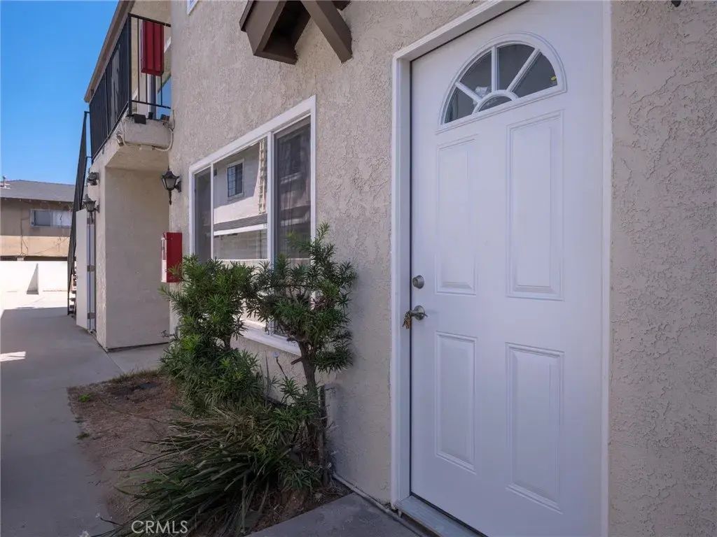 104 N Atlantic C, Alhambra