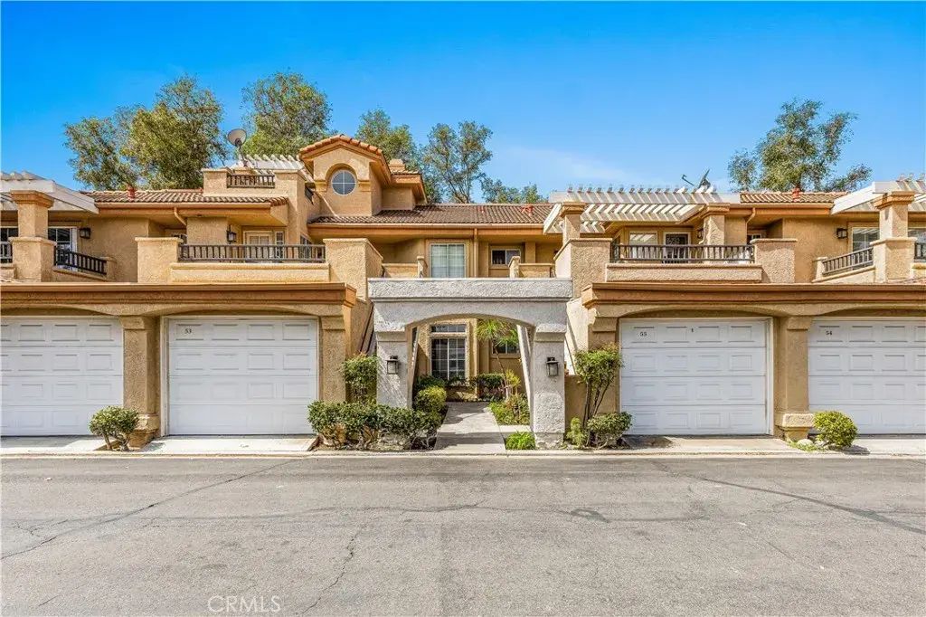 25873 Mcbean Parkway 54, Valencia
