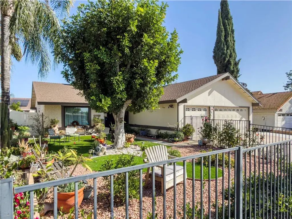 11544 Davis, Moreno Valley