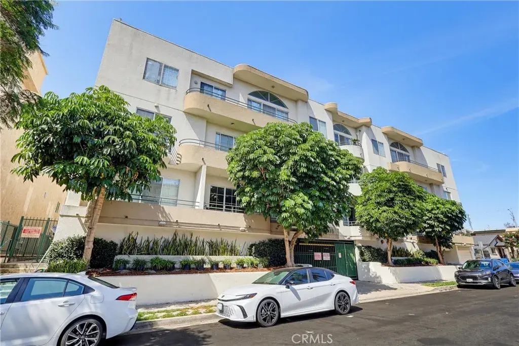 3535 Dunn Drive 201, Los Angeles