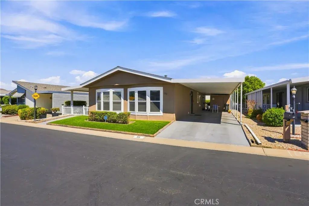 1250 N Kirby 99, Hemet