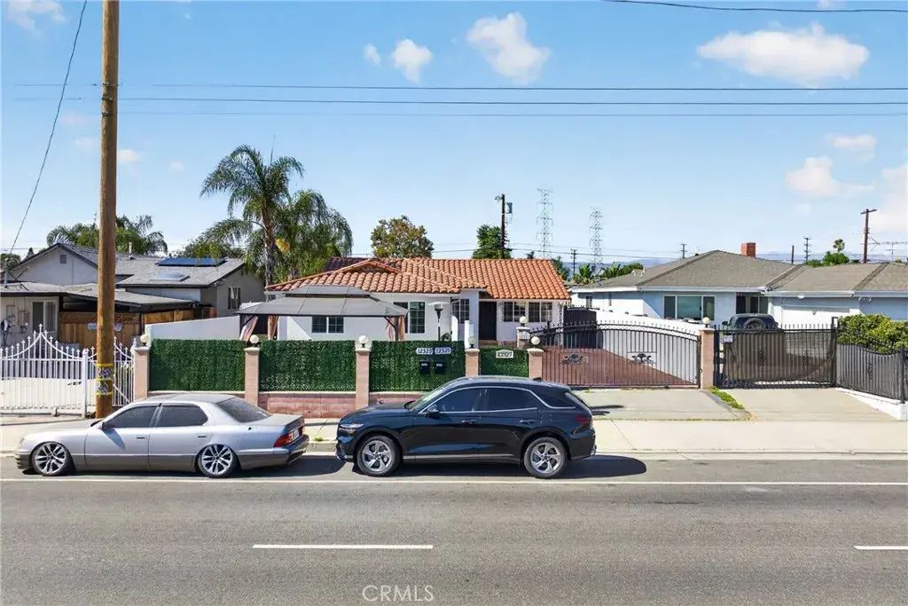 12327 Saticoy Street, North Hollywood