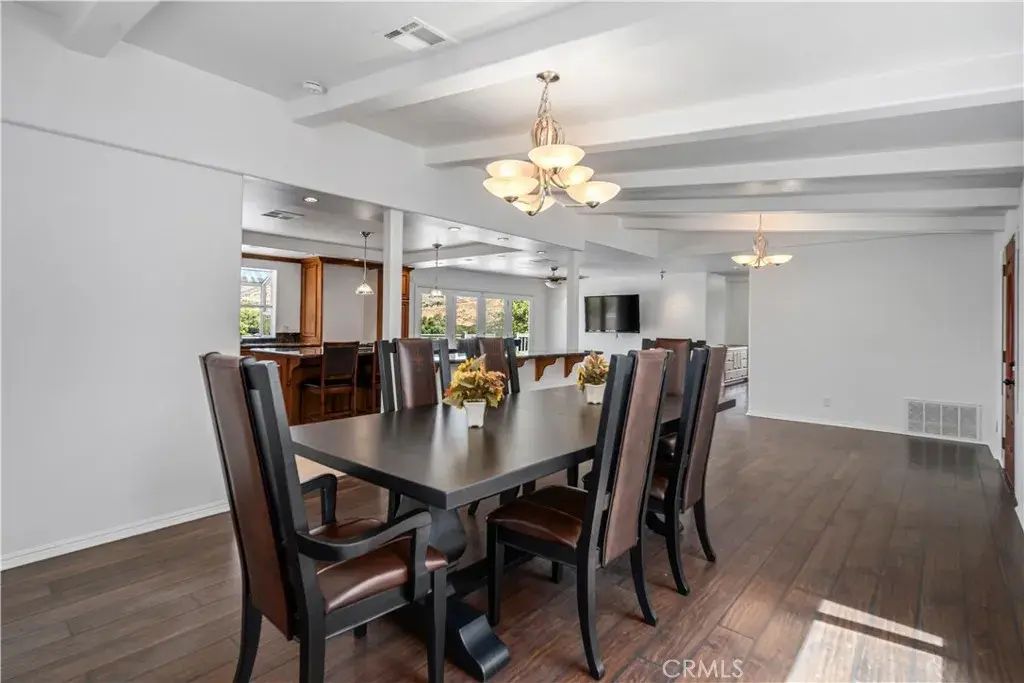 6076 Valley Sage Road, Acton