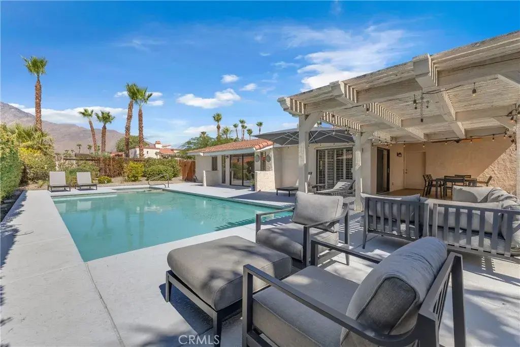 1413 Caleta Way East, Palm Springs