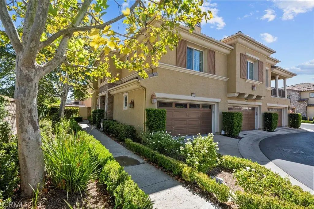 23833 Toscana, Valencia