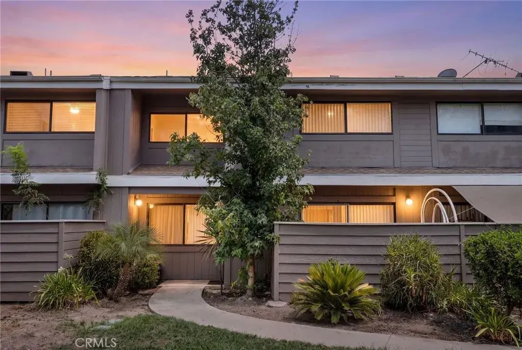 12454 Ralston, Los Angeles
