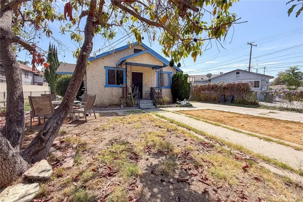 1972 Strathmore, San Gabriel