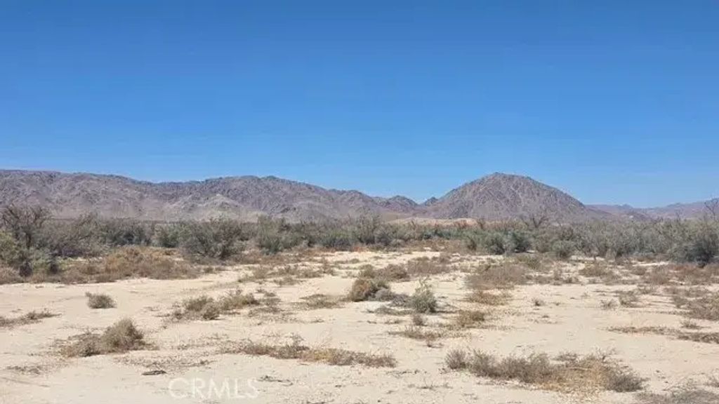 Holmes Road, Lucerne Valley