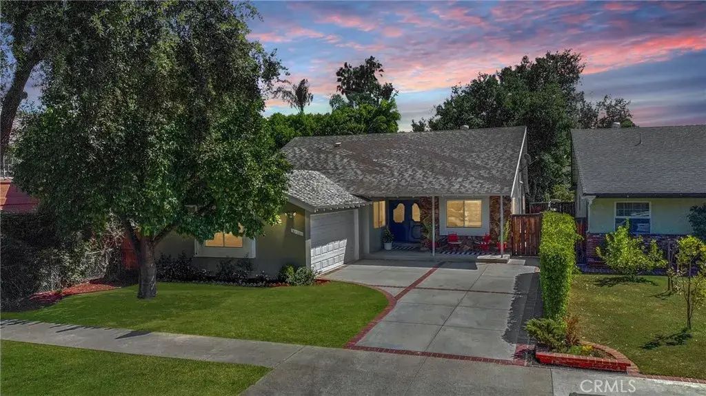 6566 Andasol Avenue, Lake Balboa