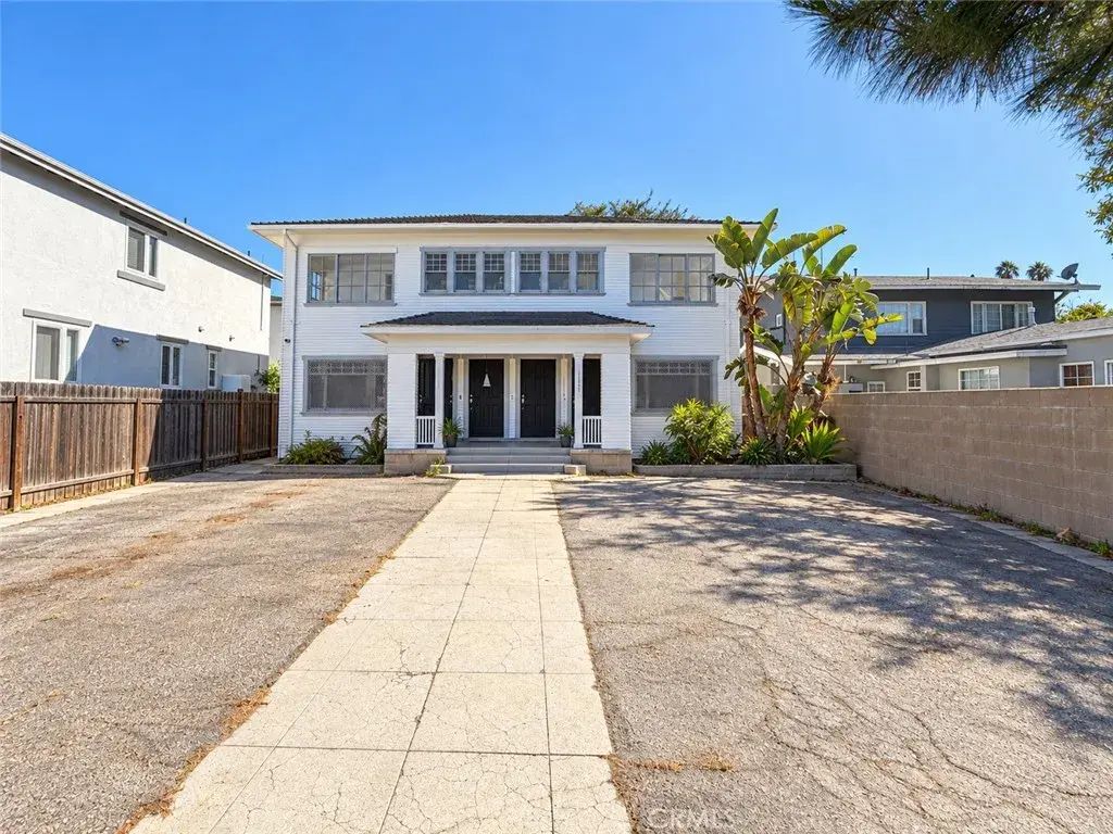 1306 W Martin Luther King Jr, Los Angeles
