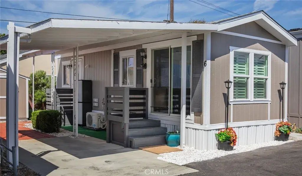 2103 245th 6, Lomita