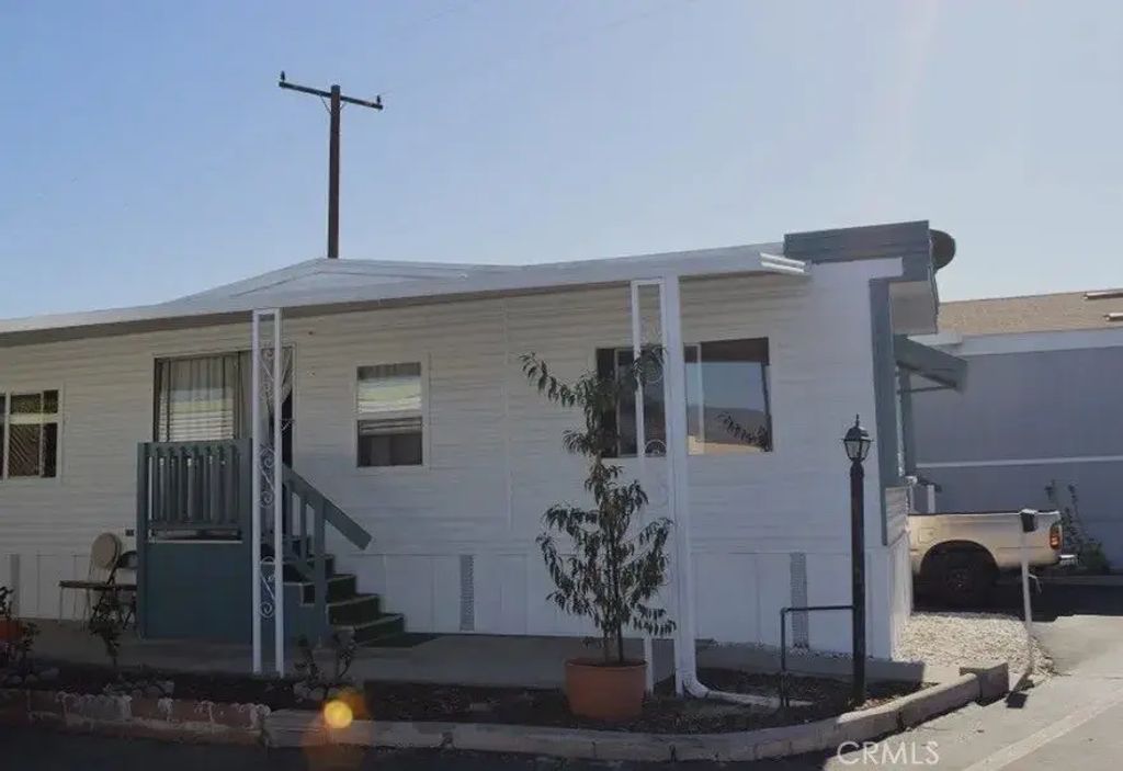 1045 Azusa 98, Covina