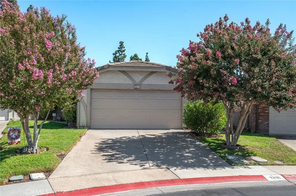 1218 Tamarisk, Upland