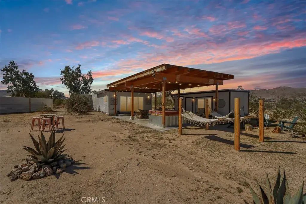 5235 Border Avenue, Joshua Tree