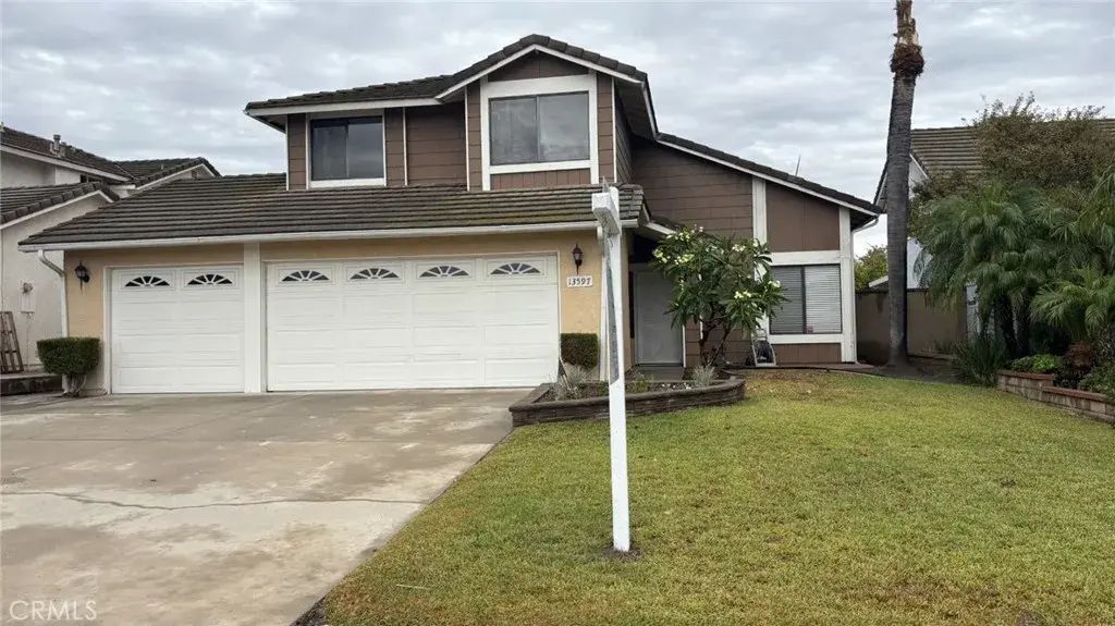 13597 Scarborough, Chino