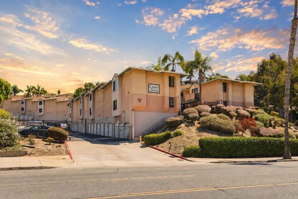 552 Canyon Drive 29, Oceanside