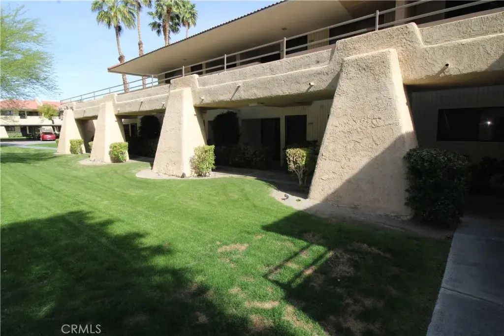 2800 E Los Felices Circle 113, Palm Springs