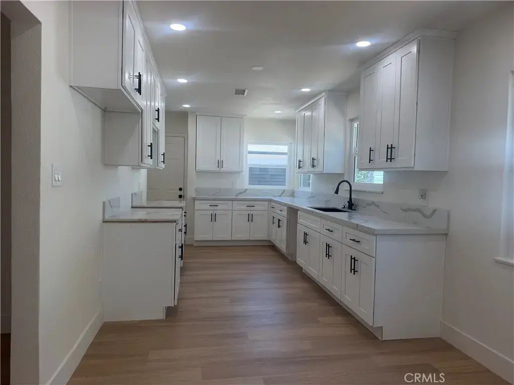 4216 N Mountain View, San Bernardino