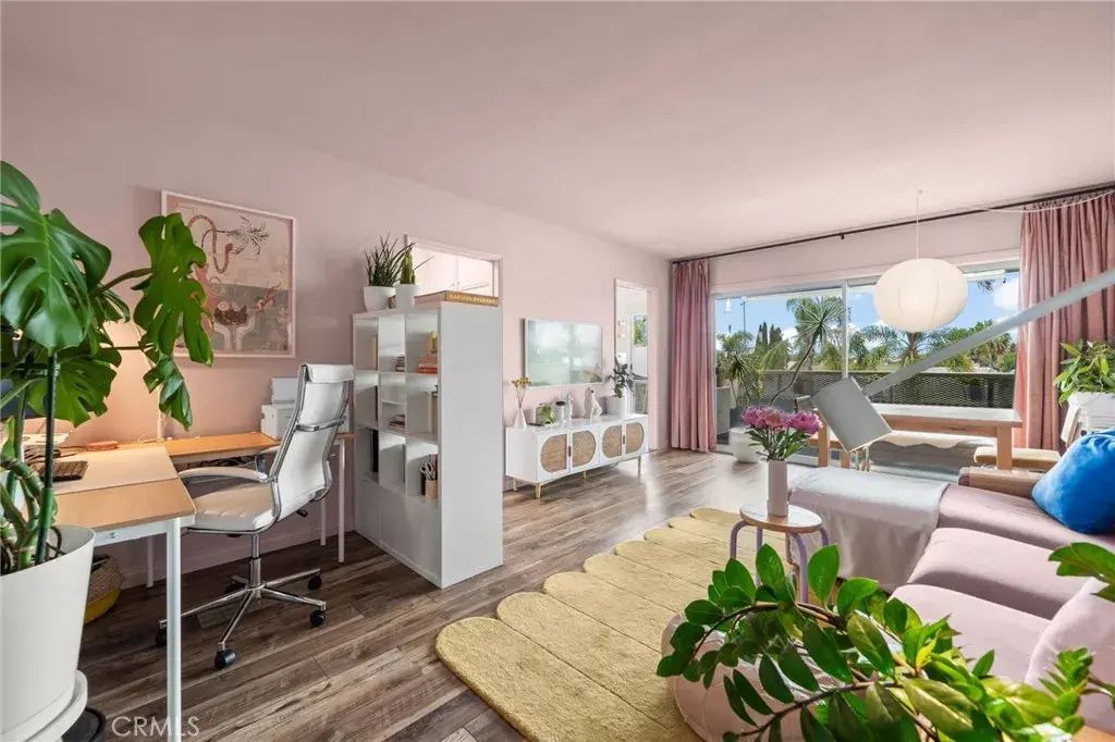528 Cedar 3a, Long Beach