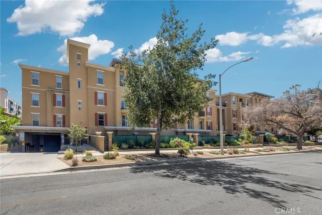 128 N Oak Knoll 111, Pasadena