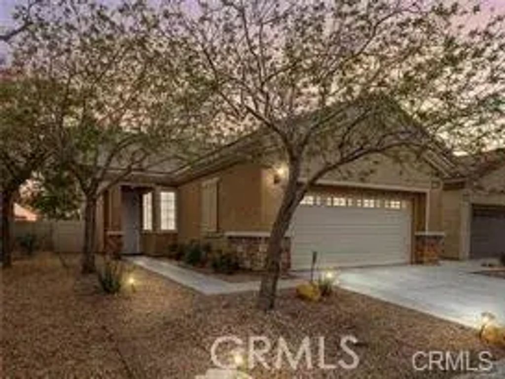 10364 Lakeshore, Apple Valley