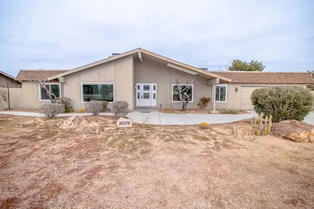 20376 Tonawanda, Apple Valley