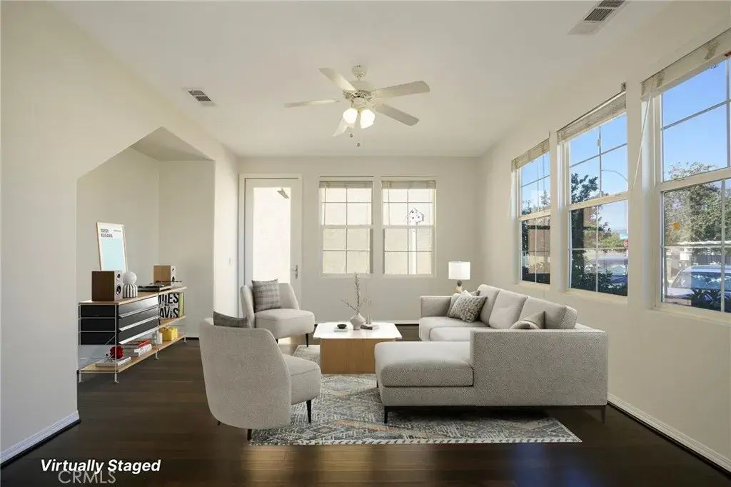 31770 Paseo Bonito, Castaic