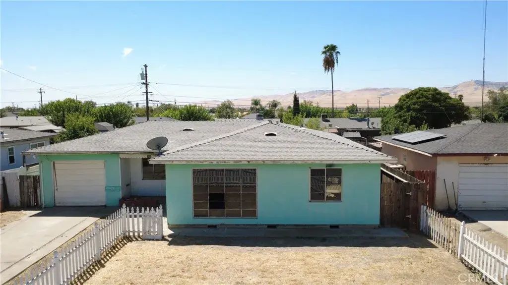 740 E Monterey, Avenal
