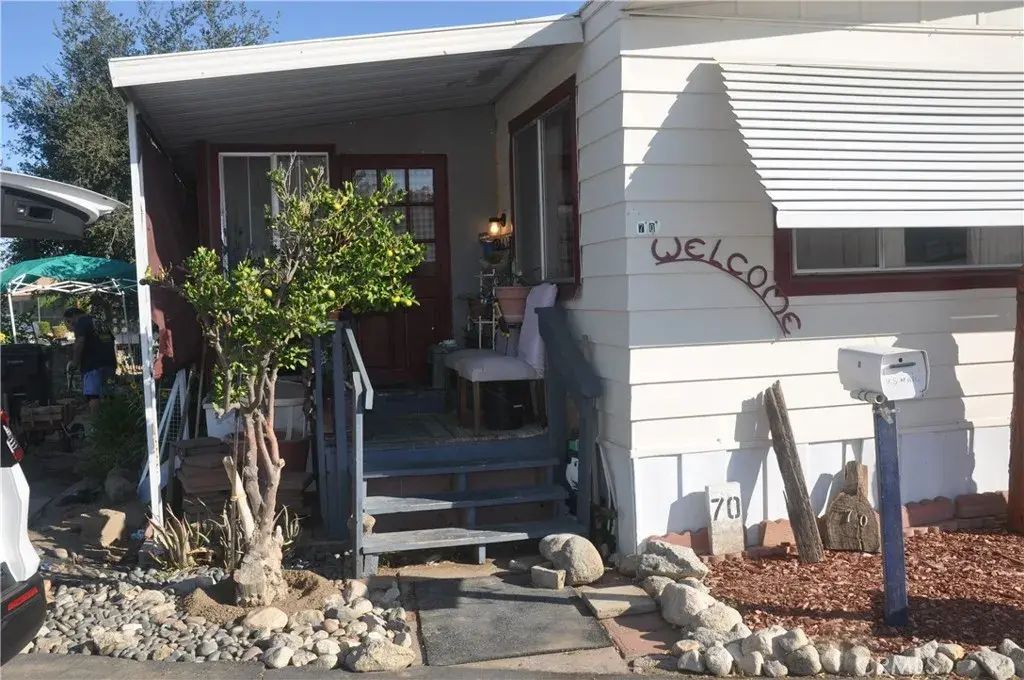 44725 E Florida 70, Hemet