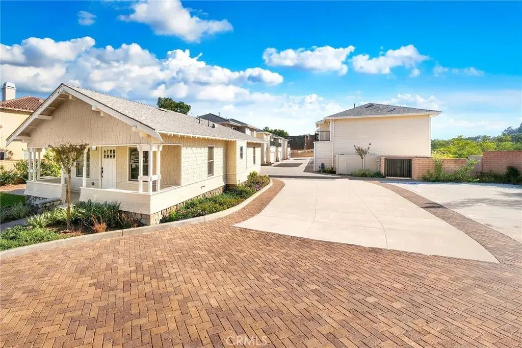 638 W Grand Avenue, Pomona