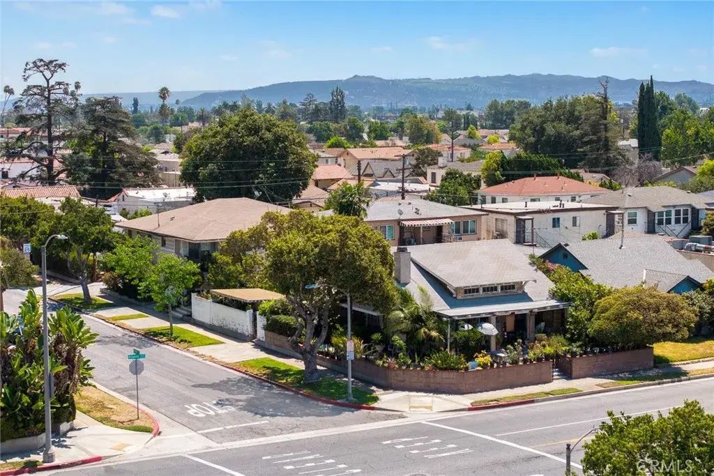 1600 S Atlantic Boulevard, Alhambra