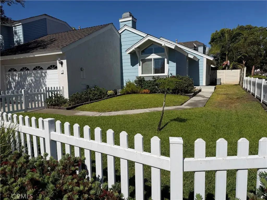 1 Amberleaf, Irvine