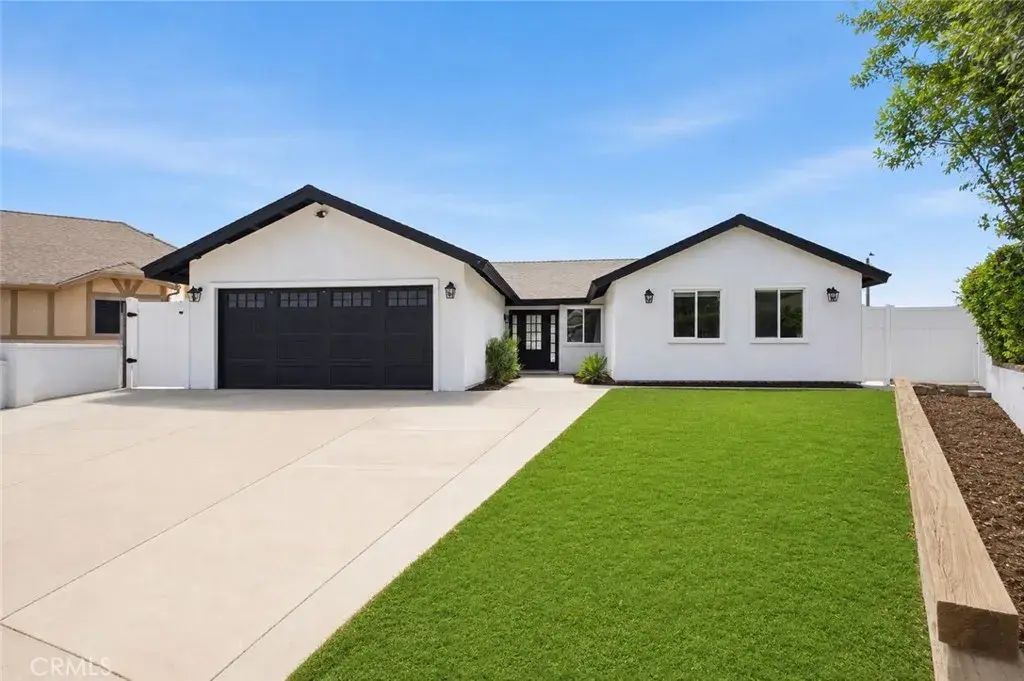 209 Southshore, Lake Elsinore